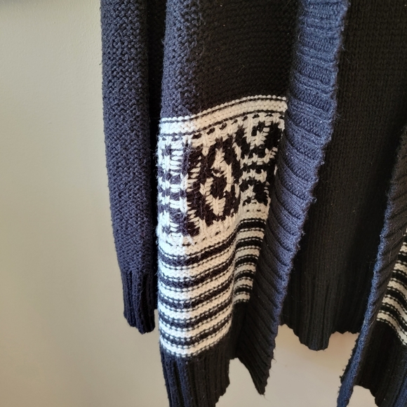 a.n.a Vintage Inspired B&W Duster - Picture 3 of 5